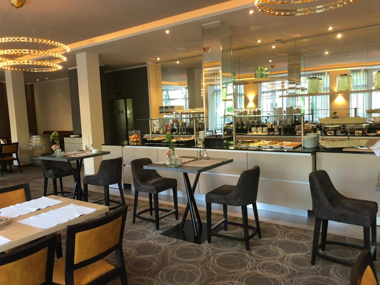 Caravelle Im Park Hotel 3*